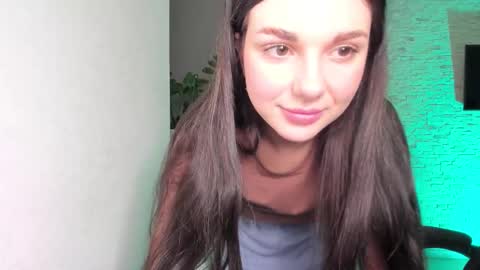 Michellee online show from January 15, 7:31 pm