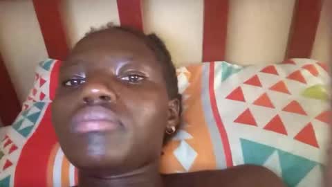 michika0000 online show from April 28, 7:45 am