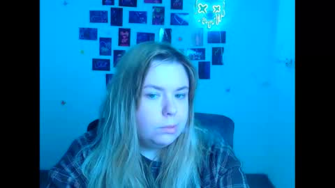 Mariana online show from April 27, 5:15 am