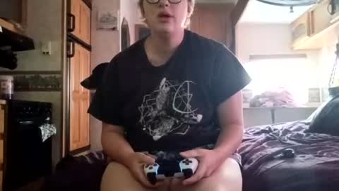 midnightmochi2 online show from July 8, 2:52 pm
