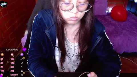 Midori 7u7 online show from April 24, 5:05 pm