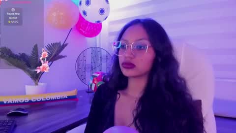 miel_ambar online show from July 2, 9:54 pm