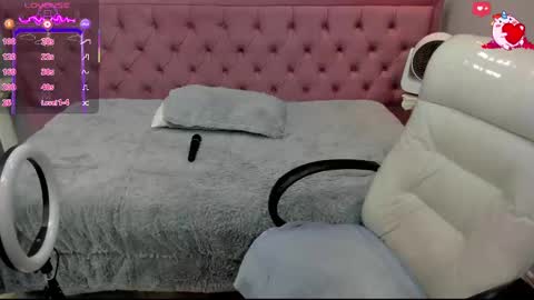 Snapshot of miel_latina chatting on October 14, 8:44 pm miel online show from October 14, 8:44 pm