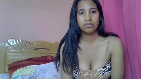 mihpretties online show from April 23, 8:00 am