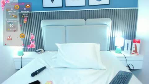 miia_cute18 online show from April 24, 12:30 pm