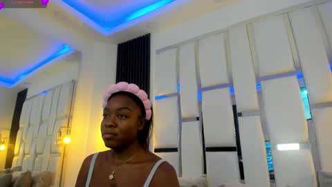 Miia Schwarz  online show from October 2, 9:42 pm