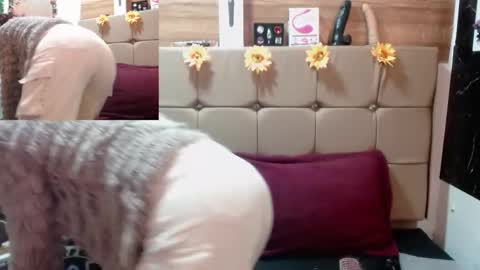 Snapshot of miia_spencer_ chatting on September 24, 6:40 pm miia online show from September 24, 6:40 pm