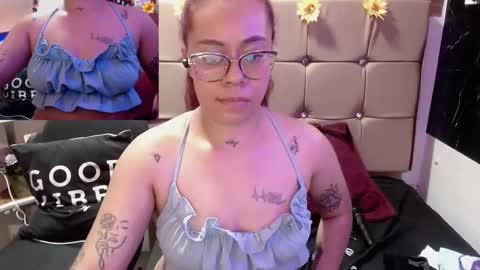 Snapshot of miia_spencer_ chatting on September 16, 5:21 pm miia online show from September 16, 5:21 pm