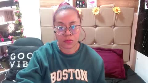 Snapshot of miia_spencer_ chatting on October 1, 6:46 pm miia online show from October 1, 6:46 pm