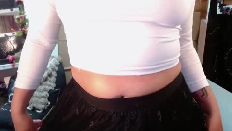 Snapshot of miia_spencer_ chatting on October 10, 7:08 pm miia online show from October 10, 7:08 pm