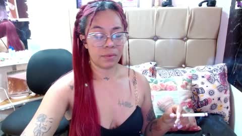 Snapshot of miia_spencer_ chatting on January 4, 5:16 am miia online show from January 4, 5:16 am