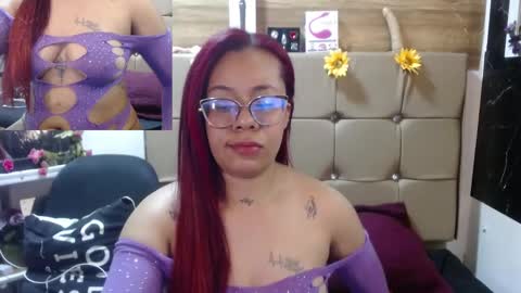 Snapshot of miia_spencer_ chatting on September 26, 7:11 pm miia online show from September 26, 7:11 pm