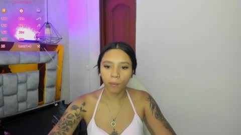 miiaboss online show from April 19, 10:59 am