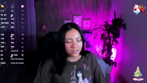 Snapshot of miichael_black chatting on December 21, 7:24 am Michael Black online show from December 21, 7:24 am