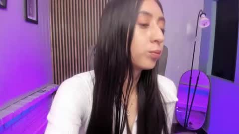 miilu  online show from July 3, 3:56 am
