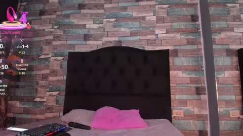 miiss_evaa online show from October 29, 11:58 am