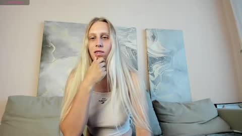 miissblonde online show from August 10, 2:15 am