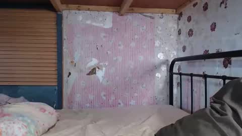 MIKA online show from April 25, 7:00 am