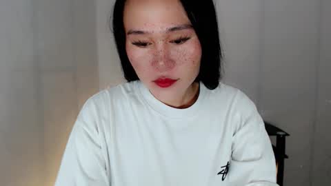 Hi im Avah online show from March 8, 8:18 am