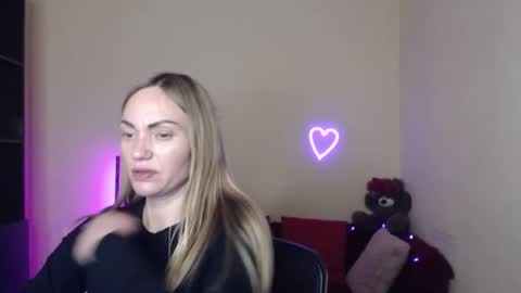 Adalina online show from April 18, 6:10 pm