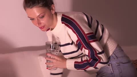 Maaike online show from January 17, 6:54 pm