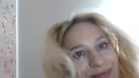 Snapshot of mila_420 chatting on October 23, 6:58 pm Mila 420 online show from October 23, 6:58 pm