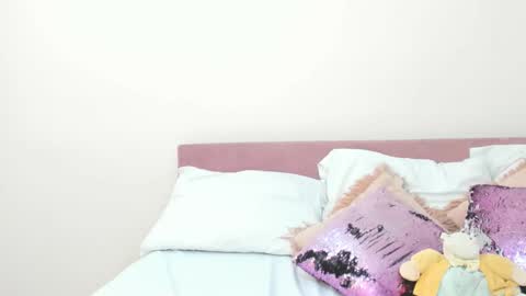 mila_adamss online show from March 12, 11:57 am