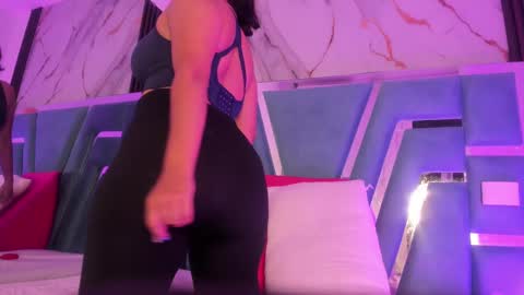 Snapshot of mila_clum chatting on March 3, 7:03 pm Camila online show from March 3, 7:03 pm