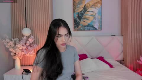 mila_hank online show from April 25, 12:41 pm