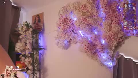 M I L A  online show from October 27, 11:50 am