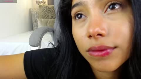 milaa_star online show from April 28, 3:54 am