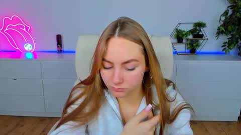 Milla online show from February 4, 12:41 pm