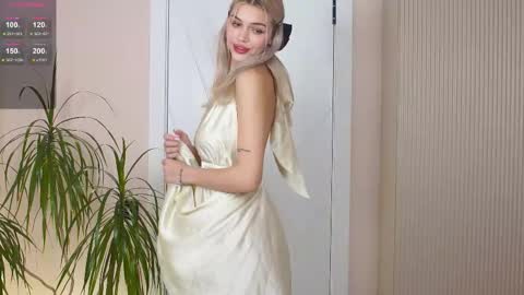 Mila and u can call me sweet bunny online show from November 27, 9:56 am