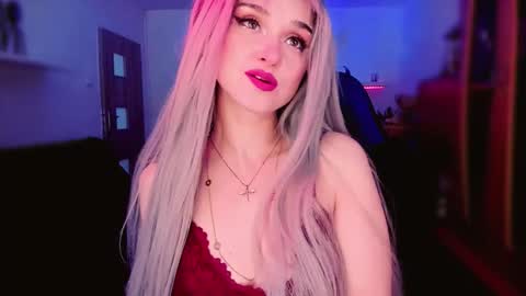 MiladyJolie online show from April 28, 7:12 am