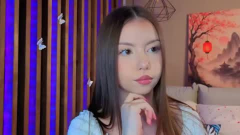 Mila online show from June 11, 3:20 pm