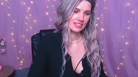 Milaloona online show from March 27, 1:45 pm