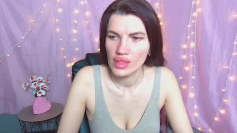 Milaloona online show from May 17, 5:50 am