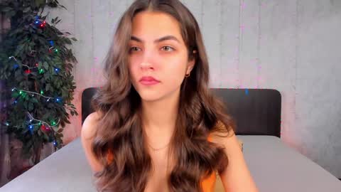 Snapshot of milana_crystal_ chatting on February 3, 8:13 am Milana online show from February 3, 8:13 am