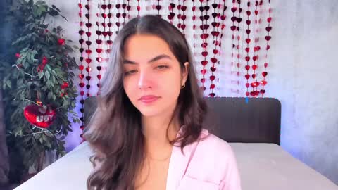 Snapshot of milana_crystal_ chatting on February 7, 8:22 am Milana online show from February 7, 8:22 am
