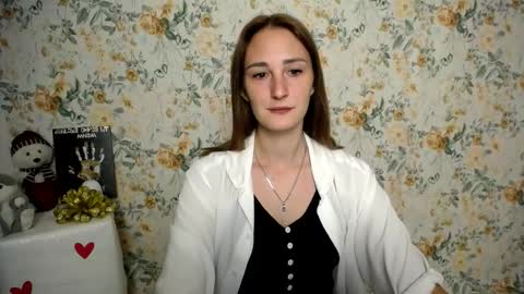 Snapshot of milana_cutie_ chatting on September 12, 6:03 am Milana online show from September 12, 6:03 am