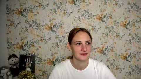 Snapshot of milana_cutie_ chatting on September 10, 5:40 am Milana online show from September 10, 5:40 am