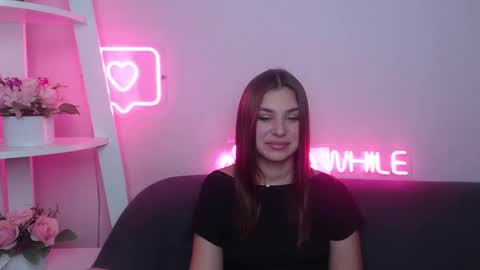 Snapshot of milanaangelas chatting on February 4, 5:53 am milanaangelas online show from February 4, 5:53 am