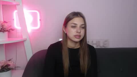 Snapshot of milanaangelas chatting on October 14, 8:55 pm milanaangelas online show from October 14, 8:55 pm