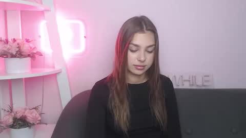Snapshot of milanaangelas chatting on October 18, 4:59 am milanaangelas online show from October 18, 4:59 am