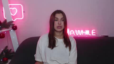 Snapshot of milanaangelas chatting on December 17, 6:02 am milanaangelas online show from December 17, 6:02 am