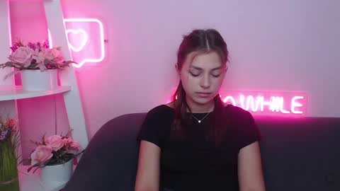 Snapshot of milanaangelas chatting on January 25, 5:51 am milanaangelas online show from January 25, 5:51 am