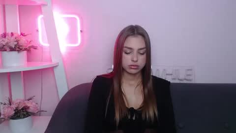 Snapshot of milanaangelas chatting on September 28, 5:47 am milanaangelas online show from September 28, 5:47 am