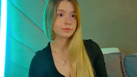 MilanaBalmain online show from June 14, 4:24 am