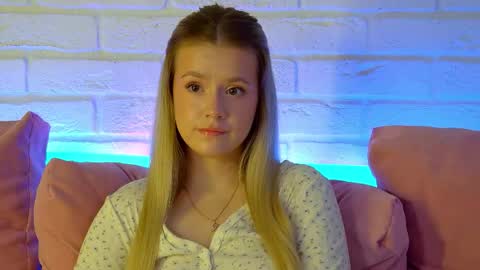 MilanaBalmain online show from April 24, 4:26 am