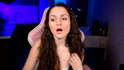 milanabankss online show from June 4, 7:51 pm